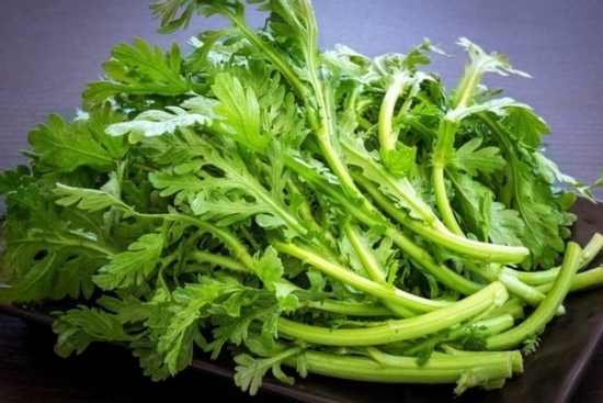 4 bài thuốc từ rau cải cúc