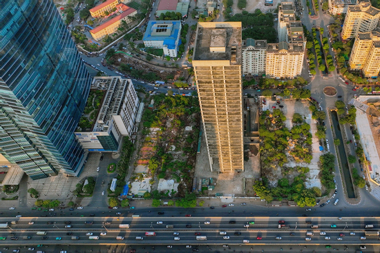 Cận cảnh tòa tháp nghìn tỷ 'trơ xương' 10 năm khiến nguyên Chủ tịch Vicem bị bắt
