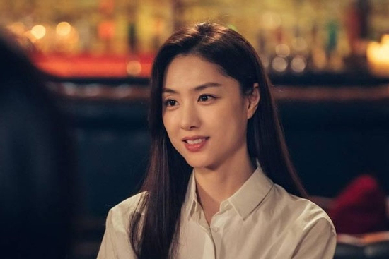 Chưa từng làm mẹ, tôi kết hôn rồi sống chung với con riêng của chồng đang tuổi dậy thì ngang bướng