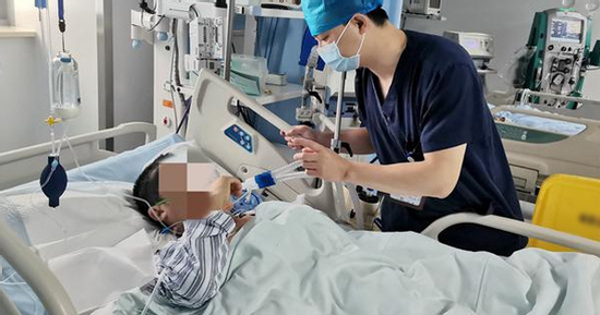 Ngày càng có nhiều người lao đao vì bệnh phổi, bác sĩ khuyên ăn thêm 7 loại quả để phổi “sạch”, phòng bệnh