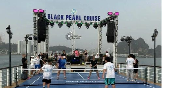 Quảng Ninh làm việc với chủ tàu tổ chức chơi Pickleball ngay giữa vịnh Hạ Long