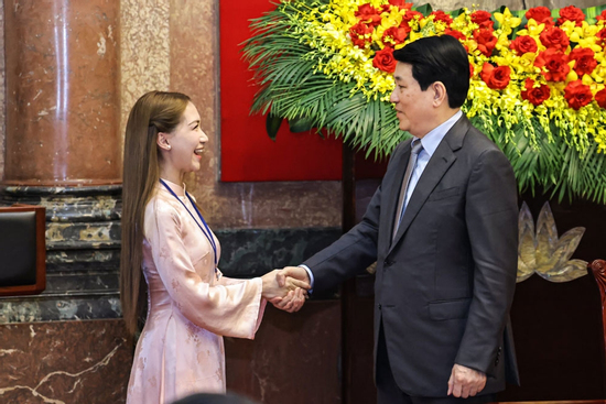 Nữ ca sĩ quê Bắc Ninh vừa được vinh danh '100 gương mặt tiêu biểu của Việc tử tế' là ai?