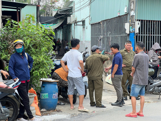 Phát hiện thi thể 2 phụ nữ trong căn phòng khóa trái cửa