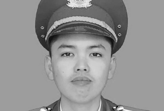 Truy thăng quân hàm vượt cấp cho sĩ quan trẻ hy sinh trong khi làm nhiệm vụ