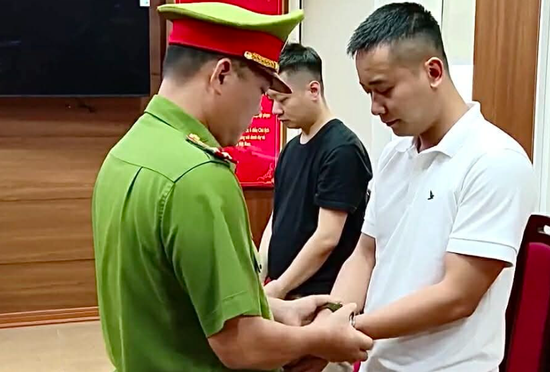 Bộ Văn hoá 'đau lòng' về trường hợp của Quang Linh Vlogs