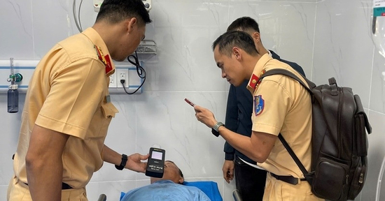 Vụ lật xe khiến 20 học sinh nhập viện: Kết quả kiểm tra nồng độ cồn của tài xế