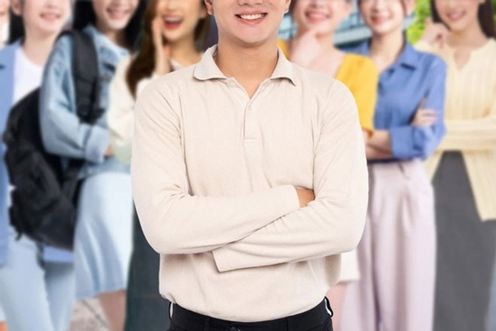 Dùng chứng minh thư giả hẹn hò nhiều nữ sinh, ép phá thai, giảng viên bị sa thải