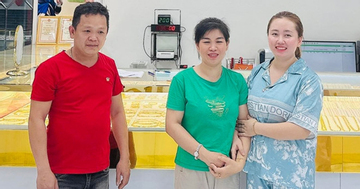 Cặp vợ chồng khiến chủ tiệm vàng ở Thái Nguyên 'cúi đầu cảm tạ'