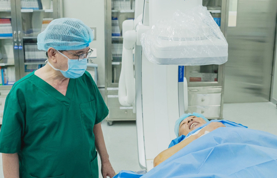 Mức độ nguy hiểm của biến cố sức khỏe đạo diễn Quang Dũng gặp
