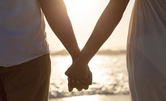 Phát hiện bí mật của chồng cũ, người phụ nữ lặng người, xin nối lại tình xưa