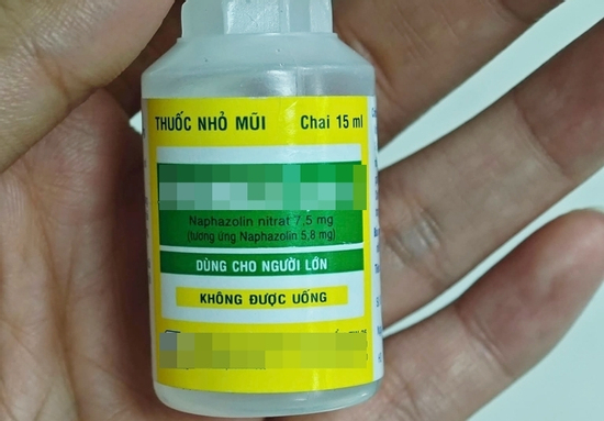 Đêm ám ảnh của người mẹ khi con nguy kịch vì thuốc nhỏ mũi