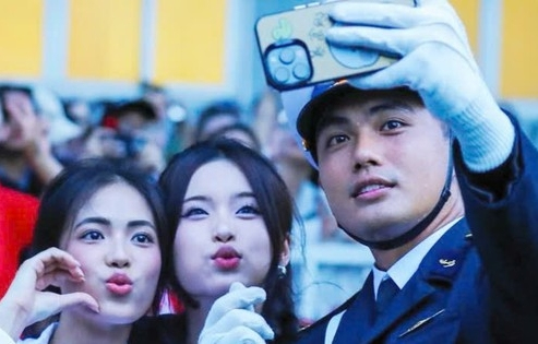 'Concert quốc gia' là gì mà bùng nổ mạng xã hội đến vậy