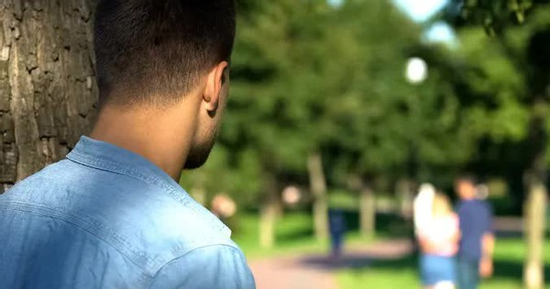 Đau đớn với mối tình 10 năm không thành, cuối cùng tôi cũng tỉnh ngộ