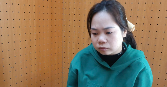 Nhiều thiếu nữ bị 