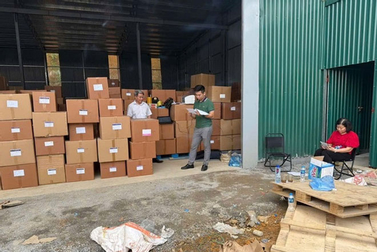 Thủ đoạn 'phù phép' 100 tấn thực phẩm chức năng giả thành 'hàng Nhật', 'hàng Mỹ'