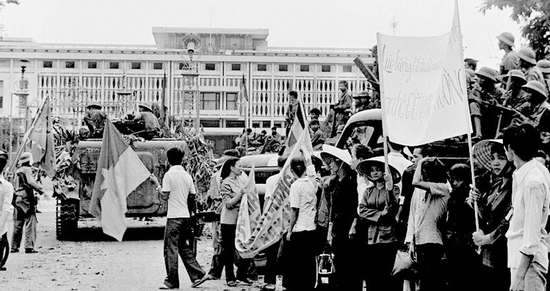 Ký ức vỡ òa ngày 30/4/1975 của người Việt ở nơi cách xa Tổ quốc