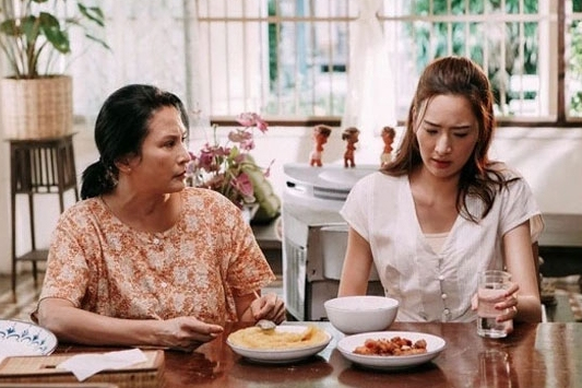 Mẹ đẻ đến nhà ở một tuần, tôi hiểu vì sao chị dâu cứ nhắc đến bà là khó chịu ra mặt