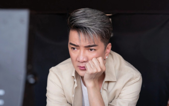 Chuyện gì đang xảy ra với Đàm Vĩnh Hưng?