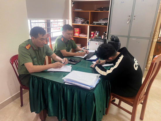 Lời thú nhận của thiếu niên đăng tin 'mẹ sát hại 2 con trục lợi bảo hiểm'