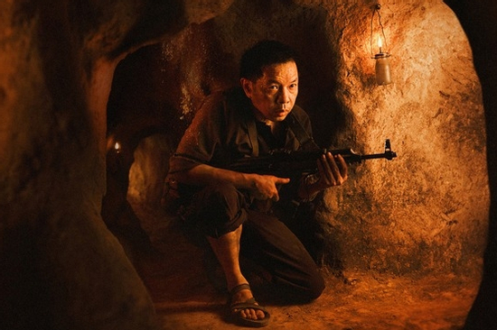 Thái Hoà đóng phim Địa đạo: Sợ hãi khi bắn súng thật, tức vì bị cắt cảnh quay