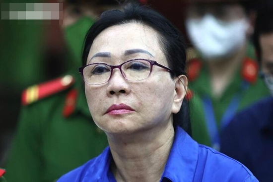 Tạm dừng phiên xét xử vụ Vạn Thịnh Phát để làm rõ số tiền trong vụ án