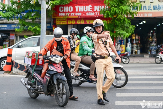 Chính phủ đề xuất tăng mức phạt vi phạm giao thông lên đến 150 triệu đồng