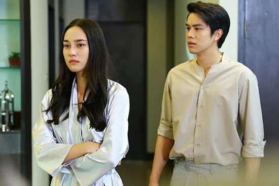 Vợ cũ của chồng hỏi vay 300 triệu để trả nợ, thái độ của chị ta khiến gia đình tôi căng thẳng