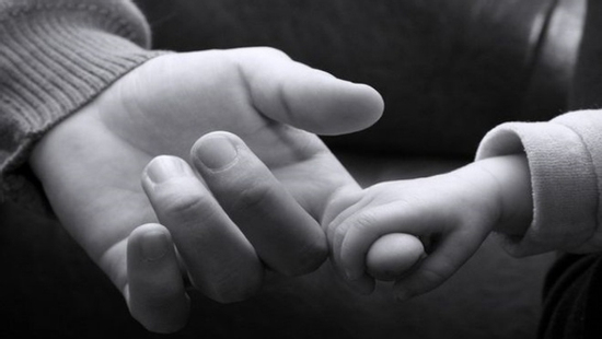 Chật vật khi làm mẹ đơn thân cùng món nợ khổng lồ từ chồng cũ