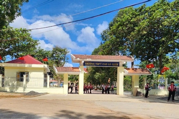 Học sinh bị hiệu trưởng phán: 'Có thi cũng không đậu' dù chưa thi tốt nghiệp