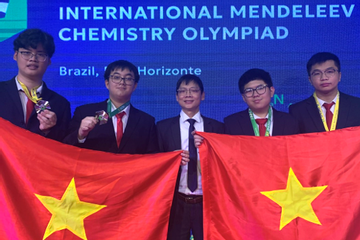 Học sinh Việt Nam giành 2 Huy chương Vàng Olympic Hóa học quốc tế Mendeleev 2025