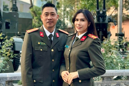 Nam diễn viên chuyên vai đểu, ngoài đời là Trung tá công an và ông bố 4 con mẫu mực