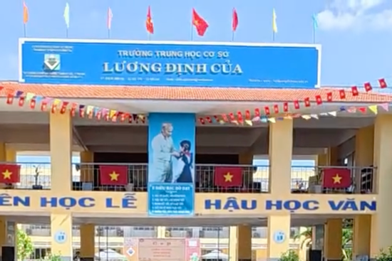 Học sinh lớp 7 ở TPHCM rơi lầu xuống đất, chấn thương đốt sống lưng