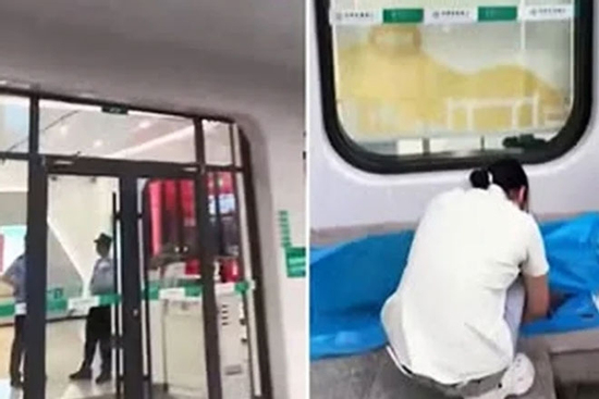 Người phụ nữ chết ngay tại ngân hàng vì ốm nặng cũng phải ra tận nơi rút tiền