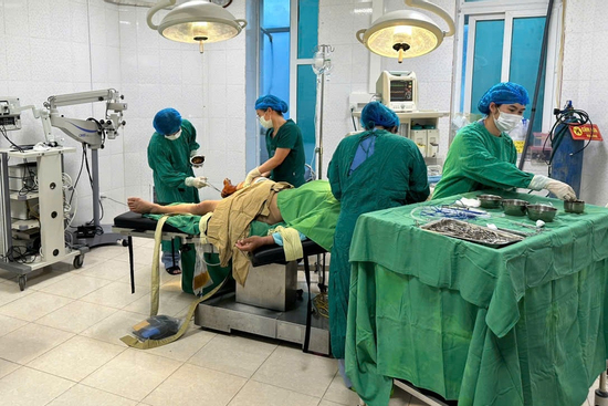 Tình trạng sức khỏe 4 nạn nhân vụ sạt lở công trường thủy điện