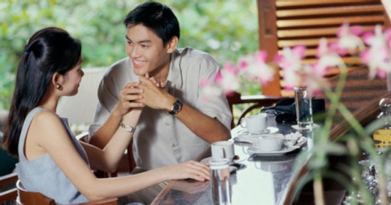 Con gái yêu người kém tới 12 tuổi