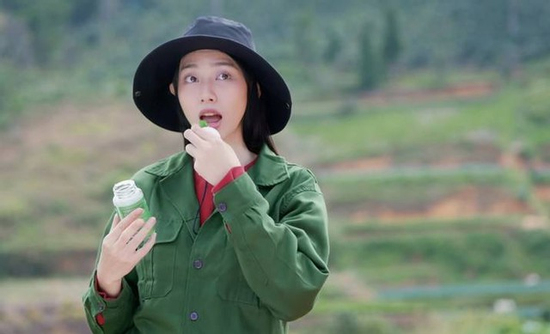 Kẹo rau Kera có gì khiến hoa hậu Thùy Tiên vướng vòng lao lý?