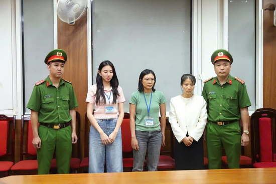 Ngoài Hoa Hậu Nguyễn Thúc Thuỳ Tiên, 4 đối tượng khác cùng bị khởi tố là những ai?