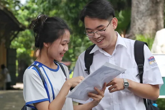 Hàng loạt trường đại học mở cổng đăng ký xét tuyển 2025