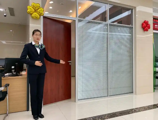 Người phụ nữ gửi tiết kiệm 35 tỷ đồng, 4 tháng sau tài khoản chỉ còn 2.000 đồng, tòa án phán: 
