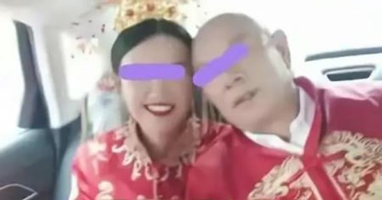 Cô gái 25 tuổi cưới chồng 60 tuổi, bố mẹ khóc như mưa khi đi đưa dâu