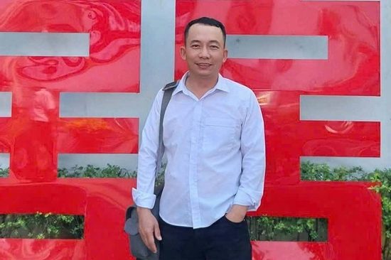 Cứu người phụ nữ nhảy sông, thợ chụp ảnh ở Quảng Trị nhận 'mưa' lời khen