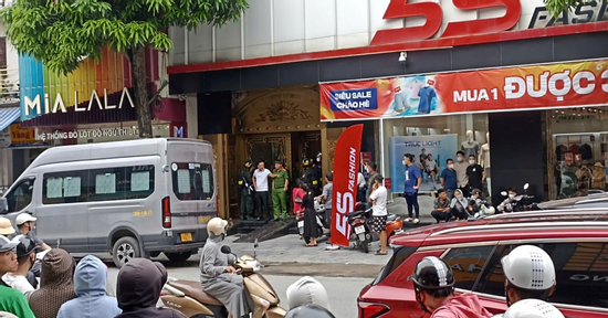 Công an đồng loạt khám xét 3 ngôi nhà liên quan đại ca giang hồ ở Thanh Hóa