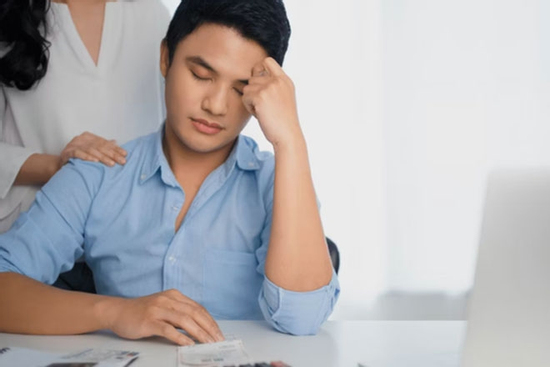 Về quê chăm bố già yếu, câu nói kháy của bạn khiến người đàn ông nhận ra mình cần phải làm gì