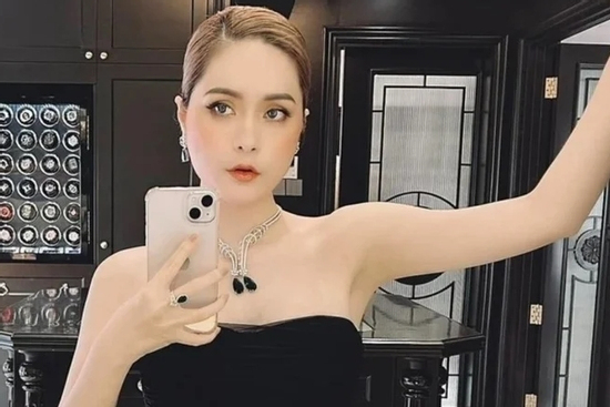 Đoàn Di Băng và những lần 'vạ miệng' khiến dân mạng dậy sóng