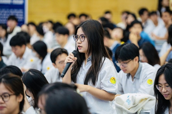 Chủ biên Chương trình Ngữ văn gợi ý học sinh cách làm bài đạt điểm cao