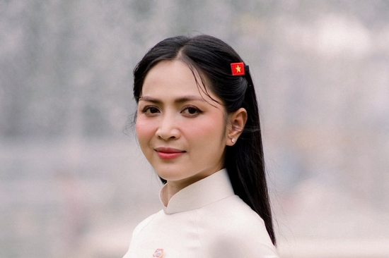 Nguyễn Duyên Quỳnh lần đầu lên tiếng về ồn ào quanh bài hát hot nhất dịp 30/4, làm rõ mối quan hệ với Võ Hạ Trâm