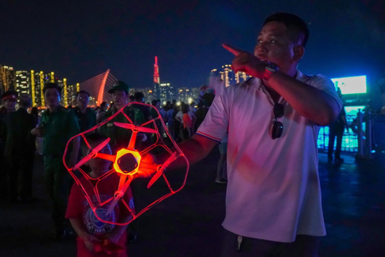 Nhặt được drone mà không trả lại thì có nguy cơ bị phạt tới 02 năm tù