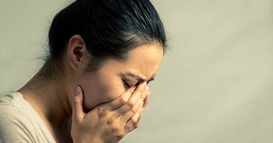 Tôi nghẹn đắng vì sự im lặng đáng sợ của mẹ trước thái độ của con rể khi về chơi dịp lễ