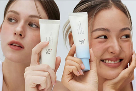 Nên chọn kem chống nắng có chỉ số SPF 30, SPF 50 hay SPF 70, SPF 100 để bôi da?