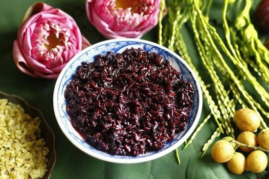 5 lưu ý khi ăn cơm rượu Tết Đoan Ngọ tốt cho sức khỏe, tránh nồng độ cồn